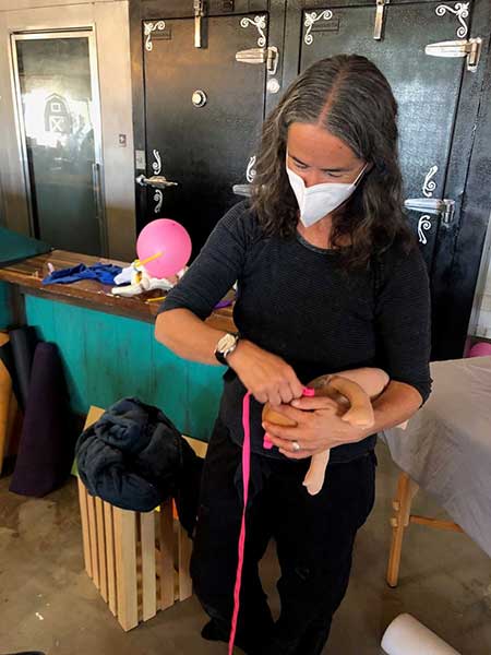 Nurse having a demonstration